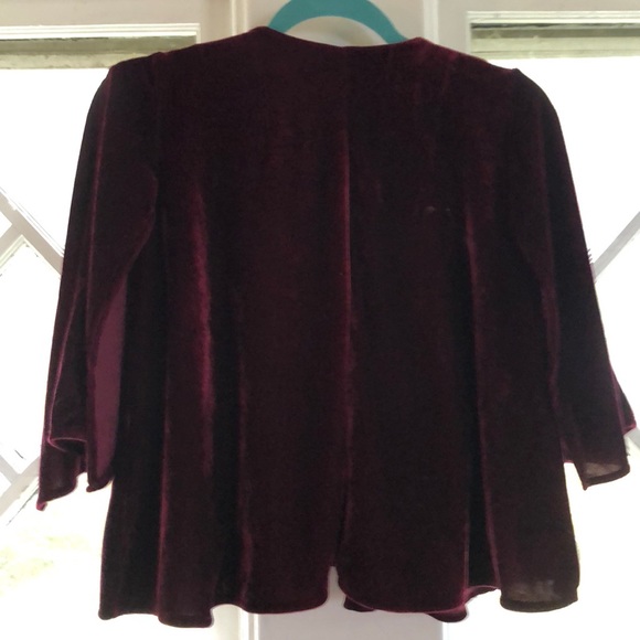 Jacket / Cape - Picture 3 of 3